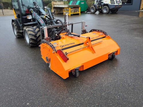 FKM-19060-on-Loader.jpg