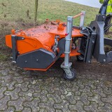 KM60-with-weedbrush-23